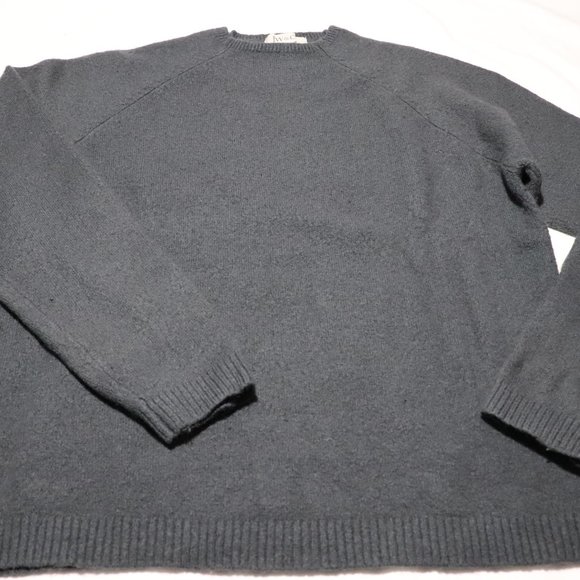 R&W Co. Sweater - Picture 2 of 4